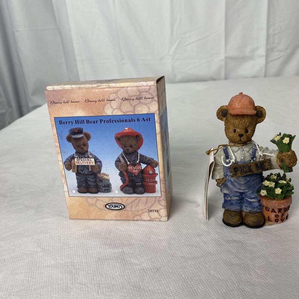 Vintage Decorative Collectible Berry Hill Bears Figurine “ Pick Me “ 2 “